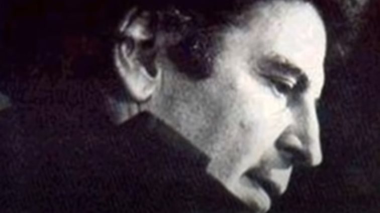 "Είχα πει στον Μίκη Θεοδωράκη να πάει στην απαίσια εξορία του στο Παρίσι"