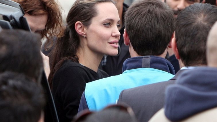 Η Angelina Jolie Στην Ελλάδα: Ο δεύτερος σταθμός &amp; η συνάντηση με τον Αλέξη Τσίπρα