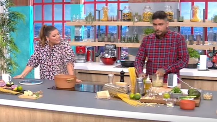 Η ατάκα όλο νόημα της Δανάης Μπάρκα για τον Τίμο Ζαχαράτο: "Είμαστε χαρούμενοι, ενωμένοι και..."