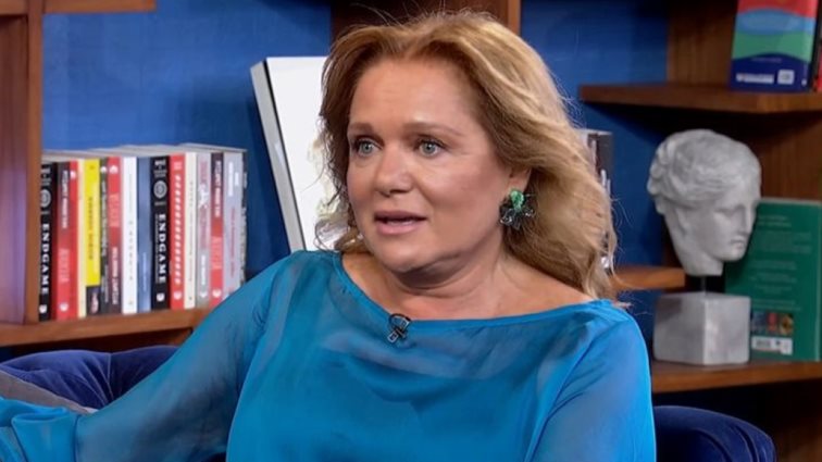 Μαρία Καβογιάννη: "Φοβήθηκα πάρα πολύ στην πρώτη μου απόπειρα. Σκεφτόμουν ότι η φωνή μου μπορεί να παραπέμψει σε κάτι πολύ κωμικό"