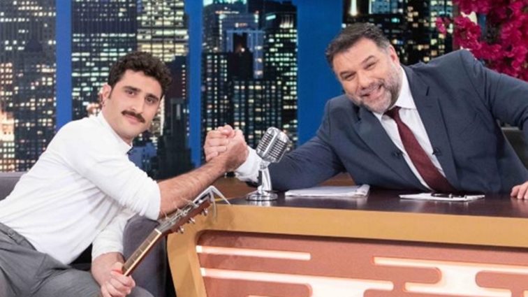 Γιάννης Βασιλώττος: "Όταν έρχεται στα γυρίσματα των "Μελισσών" μου λέει: "Πάλι μου ρουφάς την ενέργεια, μη μιλάς""