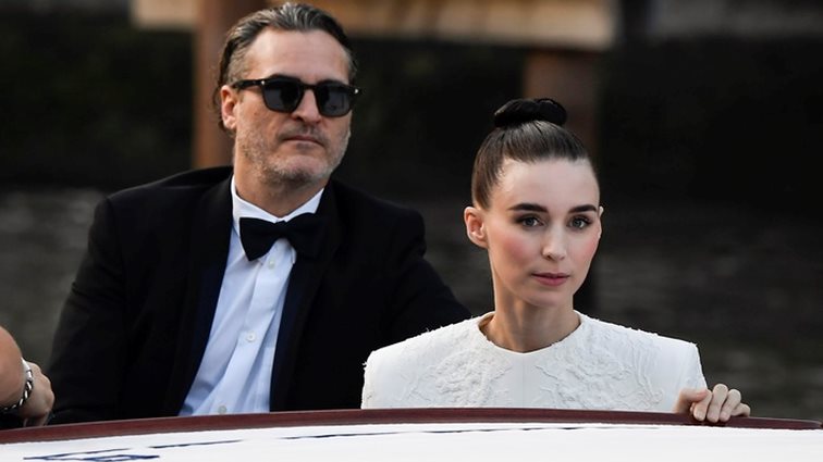 Rooney Mara - Joaquin Phoenix: Μιλάνε πρώτη φορά για τον γιο τους

