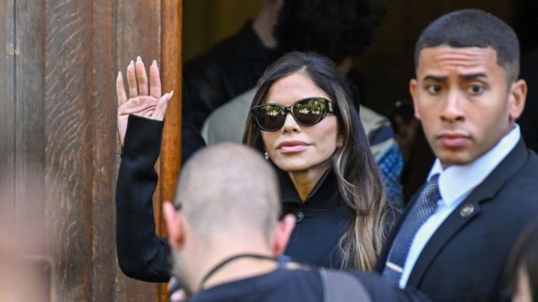 Lauren Sanchez | Χωρίς τον Jeff Bezos στην πρώτη δημόσια εμφάνιση μετά τον γάμο - υπερπαραγωγή στη Βενετία