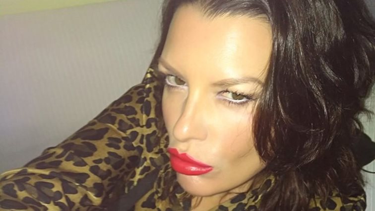 Viral: H Θεσσαλονικιά που... έκανε τσαμπουκά στους αστυνομικούς στην παραλία είχε εμφανιστεί στο Shopping Star!