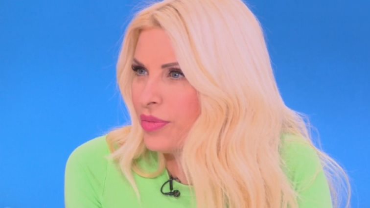 Η Ελένη Μενεγάκη για Μάρκο Σεφερλή &amp; Νίκο Μουτσινά: &quot;Αν έγινε έτσι είναι κάρφωμα&quot;