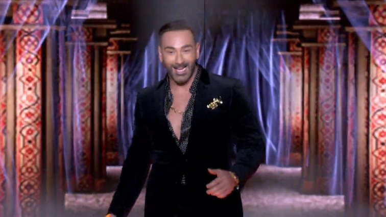 J2US | Η εντυπωσιακή έναρξη του έκτου live show &amp; η επιστροφή της Κατερίνας Στικούδη