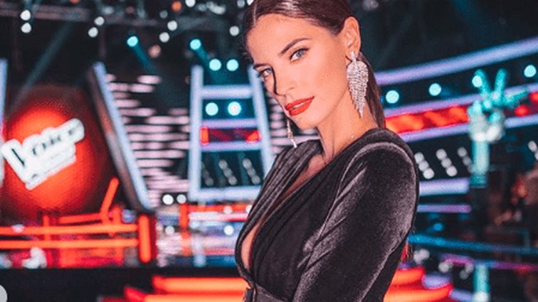 Χριστίνα Μπόμπα : Η εμφάνιση στο live του «The Voice» που συζητήθηκε