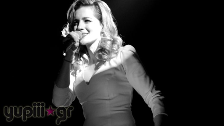 Η Νατάσσα Μποφίλιου Στη Χώρα Των Θαυμάτων
: Τελικά αξίζει να γίνει η σημαντικότερη ερμηνεύτρια της γενιάς της;