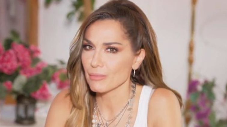 Η Δέσποινα Βανδή για τον Βασίλη Μπισμπίκη | Η σχέση με τα παιδιά της &amp; ο κεραυνοβόλος έρωτας