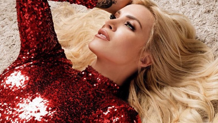 Κατερίνα Καινούργιου
: Βραδινή έξοδο με την κολλητή της