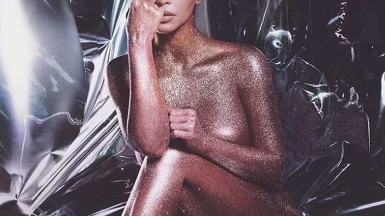 Kim Kardashian : Στολισμός - υπερπαραγωγή για το σπίτι της Kris Jenner