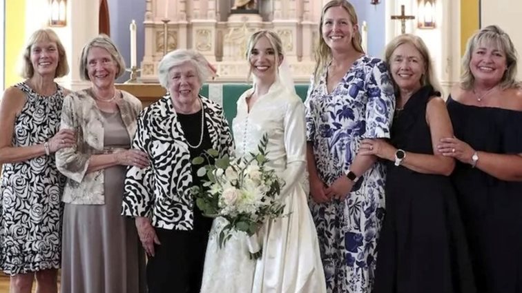 Ένα νυφικό, οκτώ νύφες! Εδώ και 72 χρόνια οι γυναίκες της οικογένειας μοιράζονται το ίδιο φόρεμα