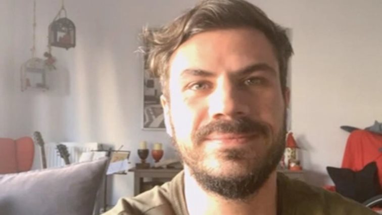 Άκης Πετρετζίκης: Οι συμβουλές του για την καραντίνα | Τι σας προτείνει να μαγειρέψετε;