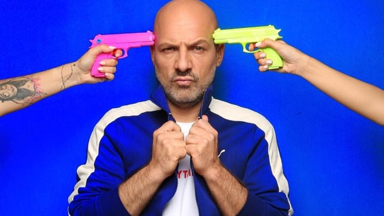 Είδαμε Τη Νέα Εκπομπή Του Νίκου Μουτσινά
: Αξίζει να τον δεις; Έστω λίγο, για την παρέα;