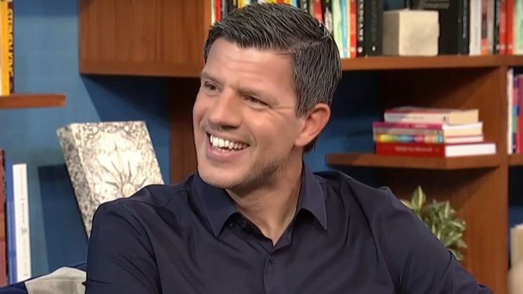 Ο Τάκης Φύσσας τελειώνει τις φήμες για τον γάμο του: "Τα προσκλητήρια υπάρχουν"