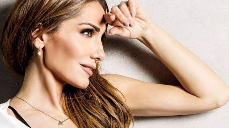 Δέσποινα Βανδή: Δείτε τη στην κουζίνα του σπιτιού της!