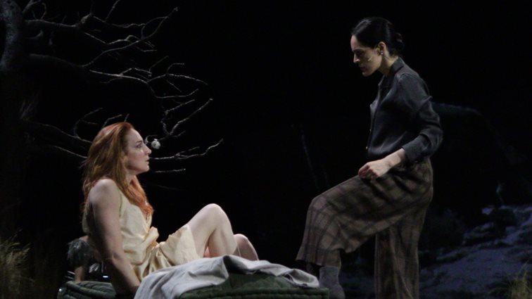 Σε ρόλο πρεσβευτή ο &quot;Ιππόλυτος&quot; της Κατερίνας Ευαγγελάτου στην Ασία