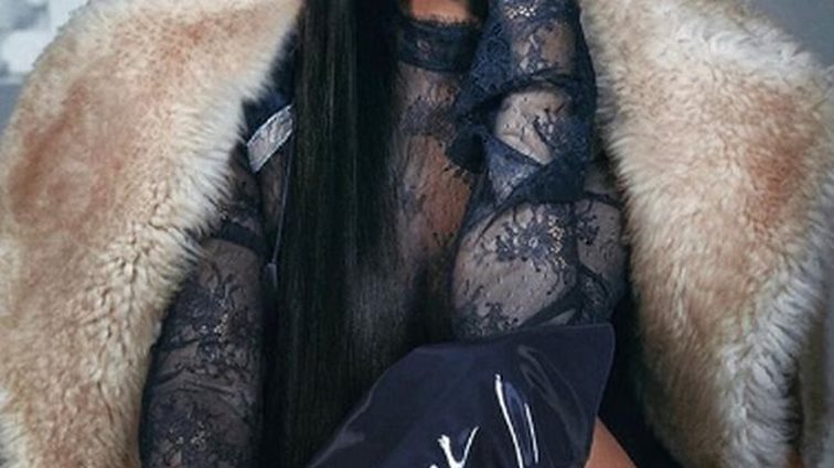 Kim Kardashian: Τέλος οι selfies!