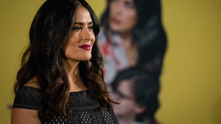 Η Salma Hayek έλαβε το δικό της αστέρι στη Λεωφόρο της Δόξας - Η εμφάνιση με την κόρη και τον σύζυγό της