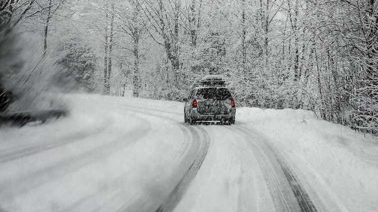 Πώς θα προετοιμάσεις το αυτοκίνητό σου για τον βαρύ χειμώνα
: Τι να προσέξεις για ασφαλή οδήγηση