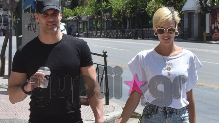 Βάσω Κολλιδά &amp; Γιάννης Εμμανουηλίδης: Βόλτα για δυο στο Κολωνάκι! Δείτε φωτογραφίες