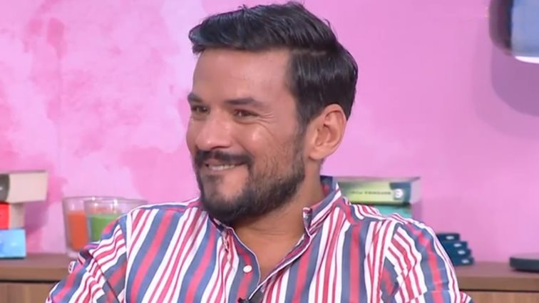 Ο Κώστας Τσουρός στηρίζει τον Ηλία Ψινάκη και "καρφώνει" την Μαρίζα Ρίζου: "Δεν γίνεται να δουλεύεις εκεί και να μην σε ενδιαφέρει το αποτέλεσμα"