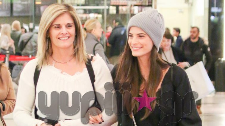Χριστίνα Μπόμπα: Για ψώνια με τη μαμά της! Όλες οι φωτογραφίες