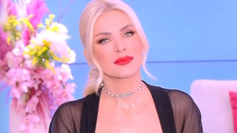 Αντέδρασε η Κατερίνα Καινούργιου με τα σχόλια του Νίκου Μουρατίδη κατά της Χριστίνας Λαμπίρη: "Έχω πάθει σοκ! Είναι ντροπιαστικό!"