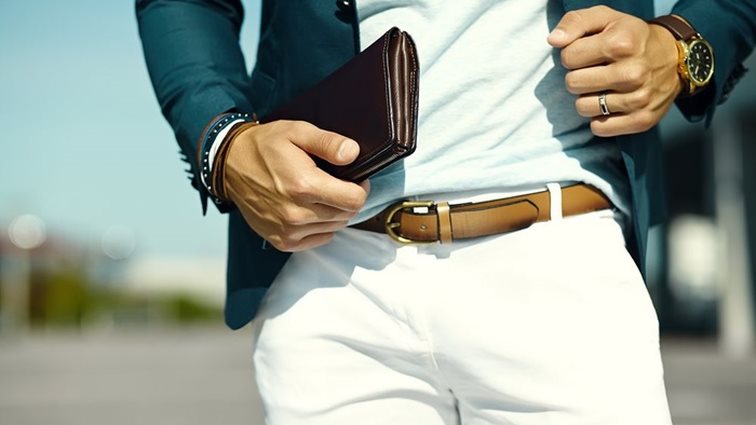 Ο πλήρης οδηγός για να διαλέξεις τη ζώνη που σου ταιριάζει: Πως να τη συνδυάσεις με τα ρούχα σου;