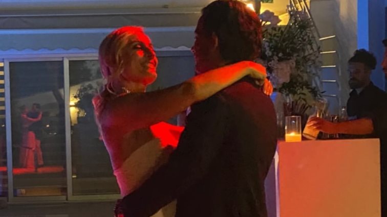 Ελεονώρα Μελέτη και Θοδωρής Μαροσούλης παντρεύτηκαν με θρησκευτικό γάμο