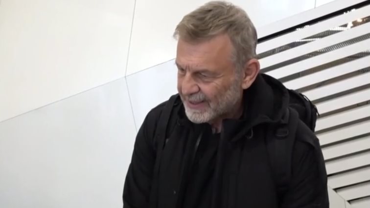 Ενοχλημένος ο Απόστολος Γκλέτσος on camera: &quot;Αν είναι δυνατόν!&quot;