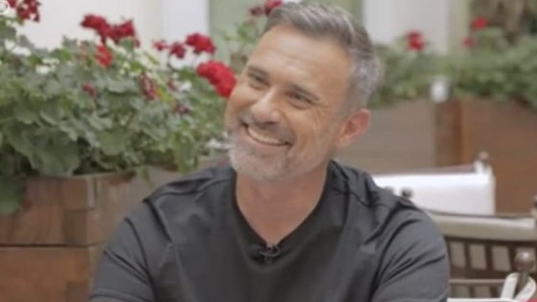 Γιώργος Καπουτζίδης: "Έχω κλείσει τα πενήντα οπότε ο έρωτας είναι λίγο..."