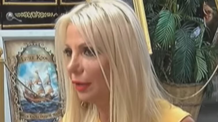 Στέλλα Μπεζεντάκου: «Κάποιοι έκαναν καριέρα αποκλειστικά επειδή αναφέρονταν στο όνομά μου. Παιζόταν μια δίωρη εκπομπή με εμένα, χωρίς εμένα»