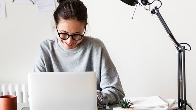 Γραφείο στο σπίτι;: 5 tips διακόσμησης για να γίνεις πιο παραγωγική