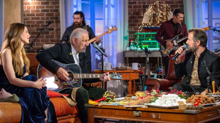 Μουσικό κουτί | Ο Κωστής Μαραβέγιας, η Νίνα Μαζάνη και η Ξένια Ντάνια σ’ ένα εορταστικό επεισόδιο