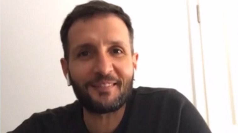 Δημήτρης Μπάσης: «Μου λείπει πολύ το ότι δεν μπορώ να πάω να δω τη μάνα μου που μένει στο Κιλκίς»