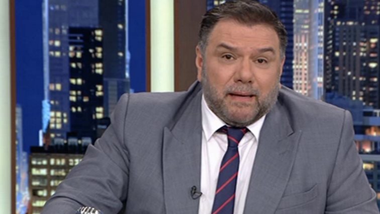 Ο Γρηγόρης Αρναούτογλου αρνήθηκε να ρωτήσει τον Πέτρο Κωστόπουλο για την Τζένη Μπαλατσινού