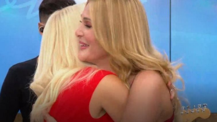 Νατάσα Θεοδωρίδου &amp; Ελένη Μενεγάκη | Η συνάντηση on air στην πρεμιέρα της στο MEGA