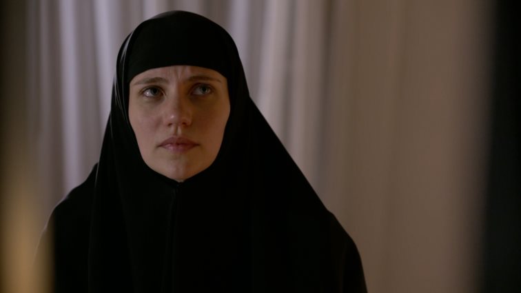 Μαύρο Ρόδο | Η αποκάλυψη της Ελισάβετ για τον Πέτρο ταράζει την Αυξεντία