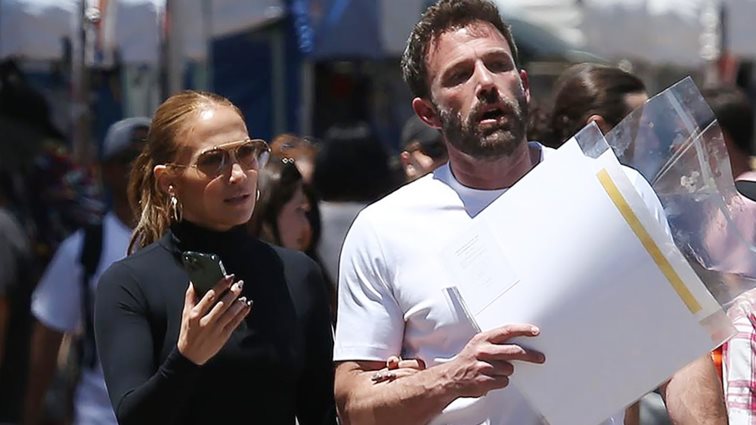 Hollywood Report | Οι Bennifer στο Λος Άντζελες και η Naomi Campbell στο Παρίσι