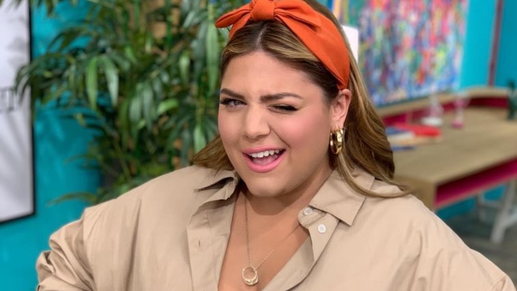 Η ξεκαρδιστική φάρσα της Δανάης Μπάρκα στον Νίκο Μουτσινά