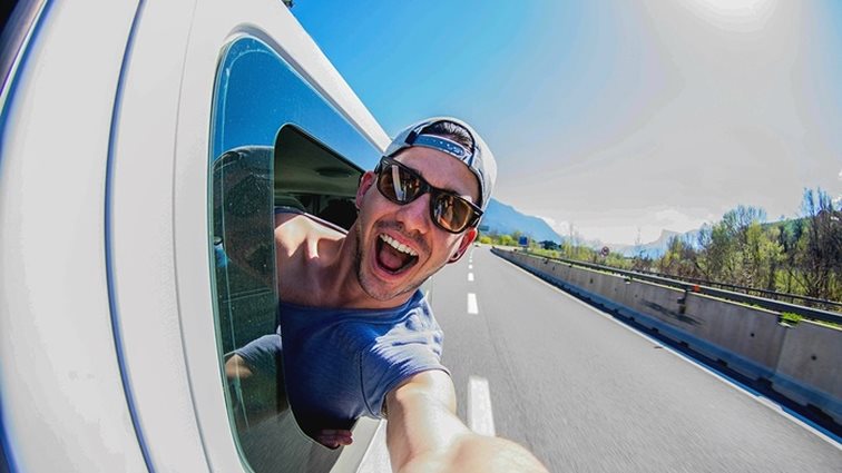 Πώς είναι να γυρνάς για 8 μήνες τον κόσμο με ένα βαν
: 10 μαθήματα ζωής βγαλμένα από τον δρόμο.
