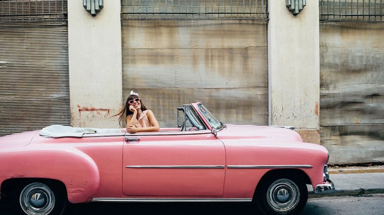 Happy Traveller: Φεύγεις διακοπές; Δες όλα όσα πρέπει να βάλεις στη βαλίτσα σου
