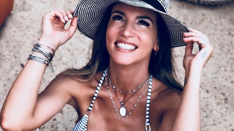 Αθηνά Οικονομάκου: Επέστρεψε στη Μύκονο! Διακοπές με τη μια από τις τρεις νονές του μικρού Μάξιμου