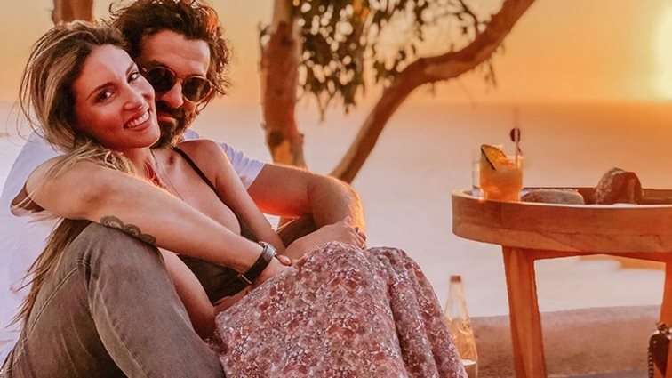 Γενέθλια εν πλω για τον Φίλιππο Μιχόπουλο με την Αθηνά Οικονομάκου στο πλευρό του | Οι τρυφερές ευχές