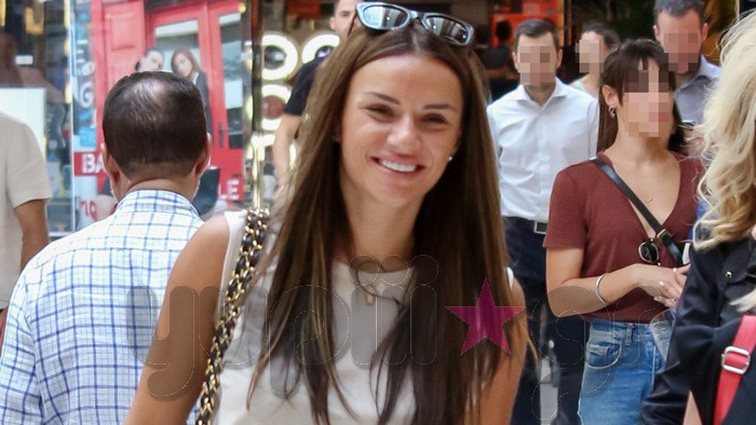 Ελένη Τσολάκη: Στιγμές από την καθημερινότητά της! Όλα τα στιγμιότυπα