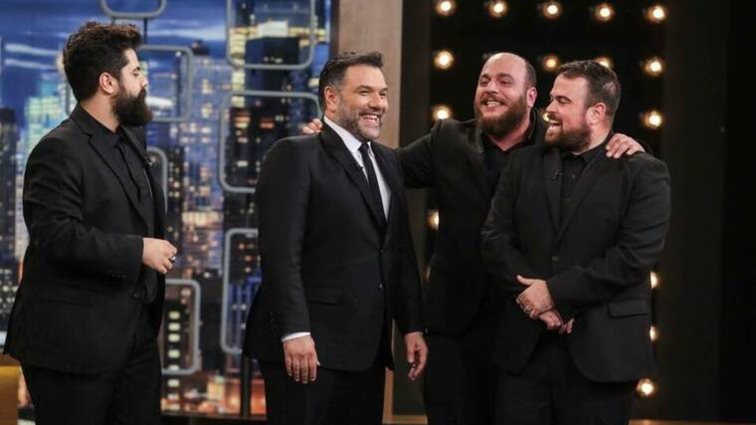 Γρηγόρης Αρναούτογλου: Τέλος Ράπτης, Πασσάς &amp; Λαμπρόπουλος από το The 2Night Show! Οι αλλαγές που σχεδιάζει