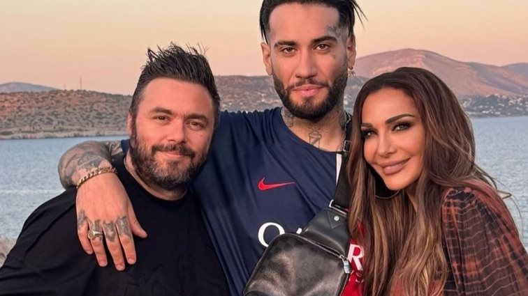 Aide-mémoire | Μίνι πρεμιέρα για τα 30 χρόνια Δέσποινα Βανδή &amp; grande expose για τον Γιώργο Μαζωνάκη