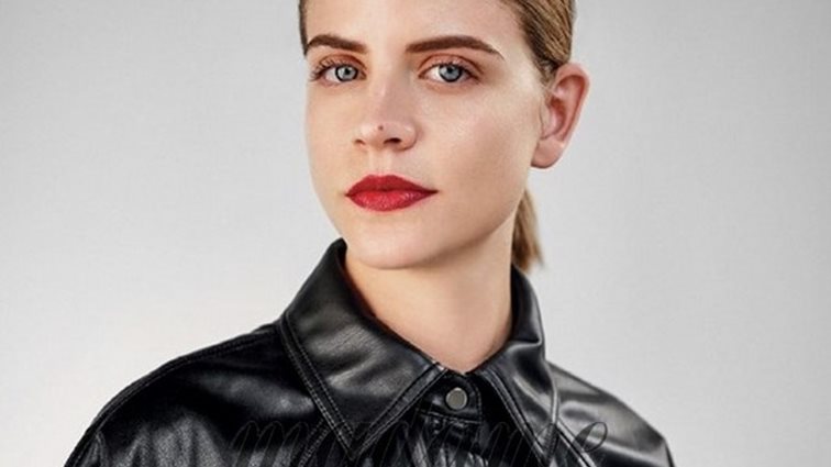 Δανάη Μιχαλάκη: "Ακούω δίπλα μου μια φωνή να μου λέει: Μωρή γουρούνα. Δεν ντρέπεσαι; Με τον άντρα της αδερφής σου;"