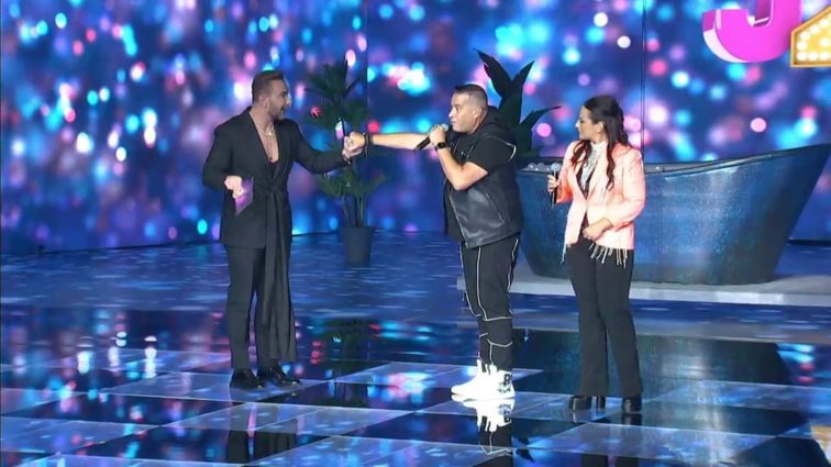 J2US | Η απίθανη ατάκα του Dj Valentino για την αόρατη κονσόλα: "Φοβόμουν μήπως δεν..."